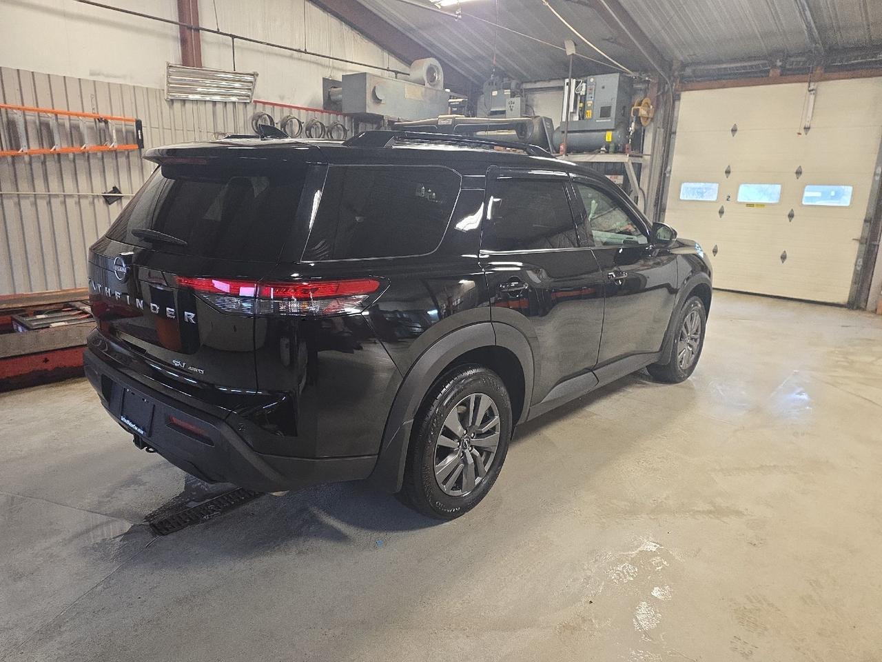 2024 Nissan Pathfinder SV Sand Lake NY