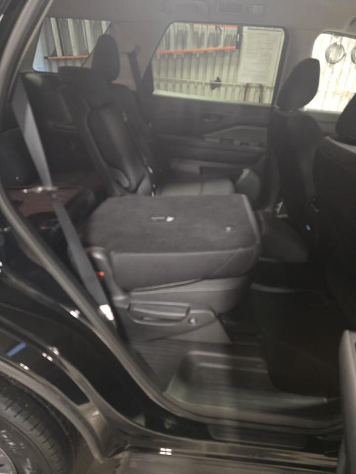2024 Nissan Pathfinder SV Sand Lake NY