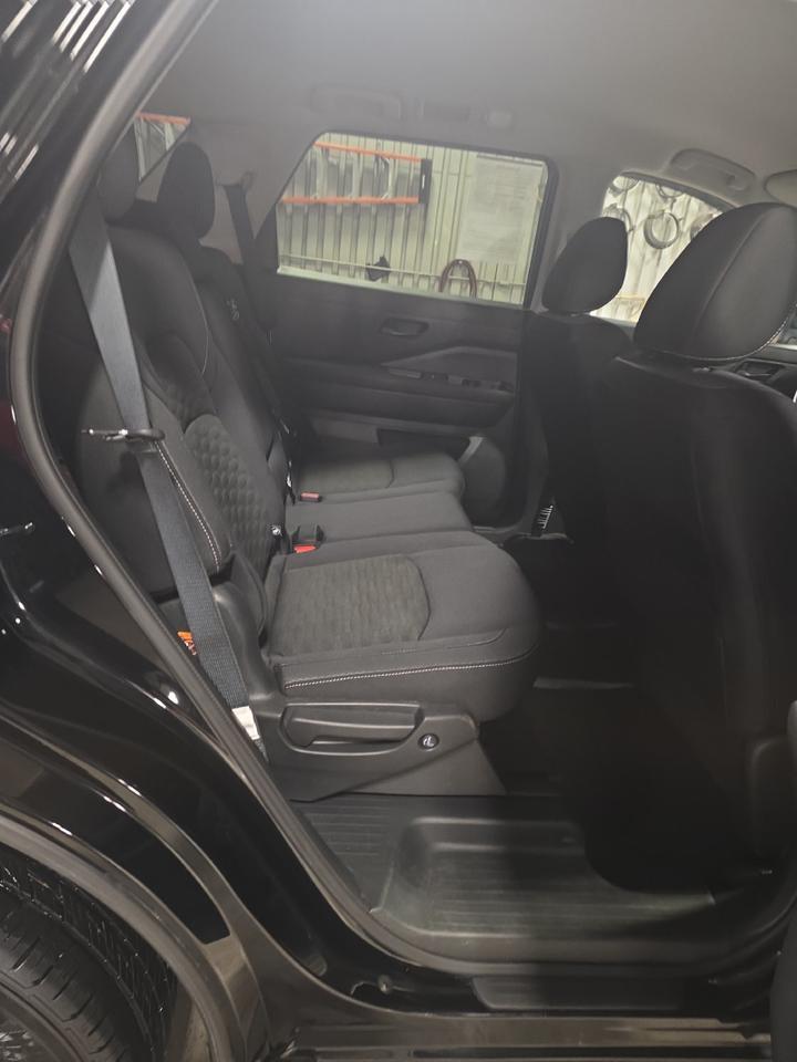 2024 Nissan Pathfinder SV Sand Lake NY