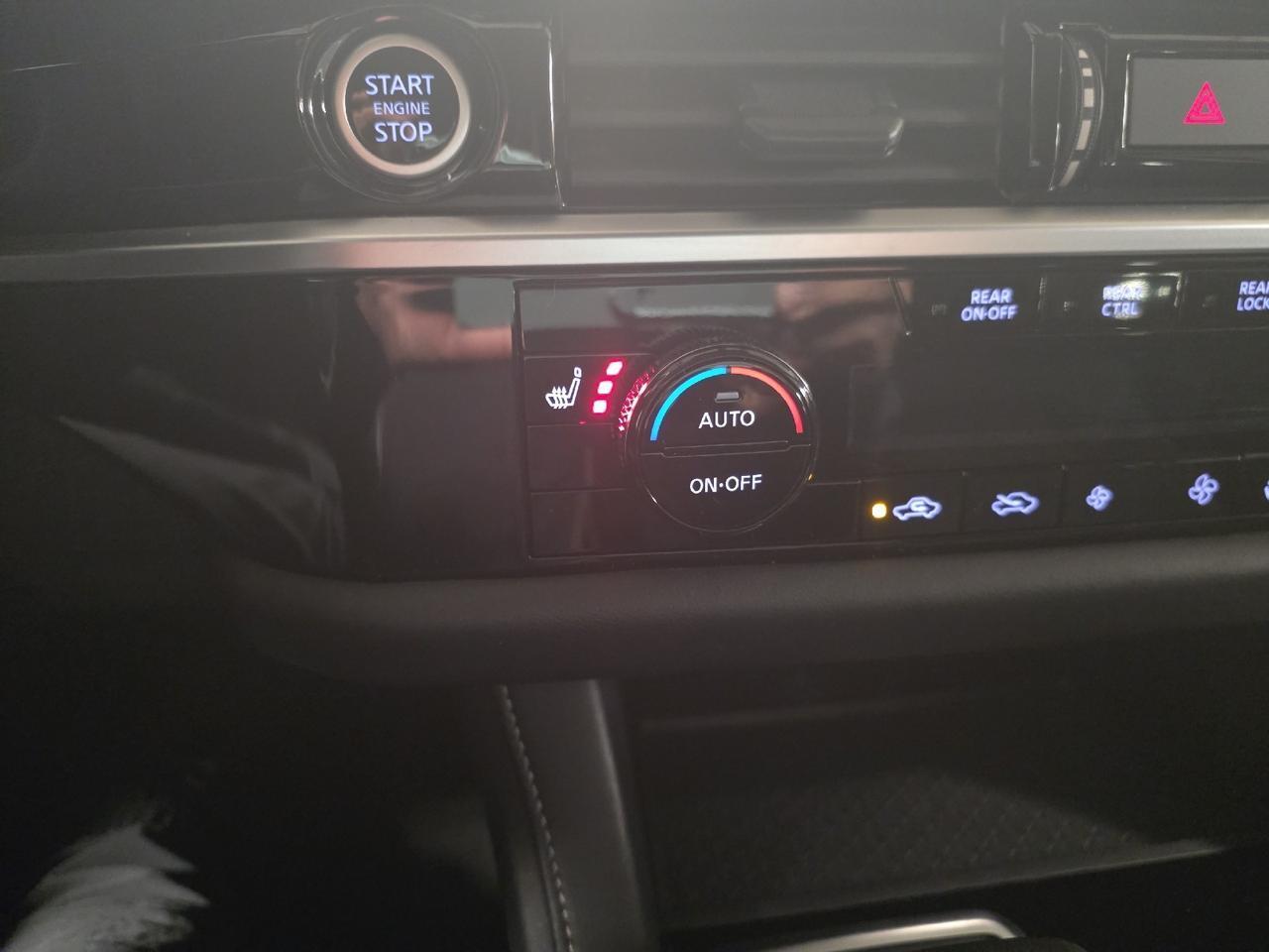 2024 Nissan Pathfinder SV Sand Lake NY