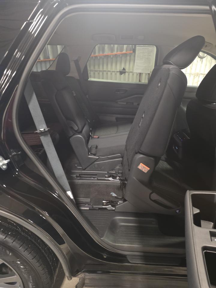 2024 Nissan Pathfinder SV Sand Lake NY
