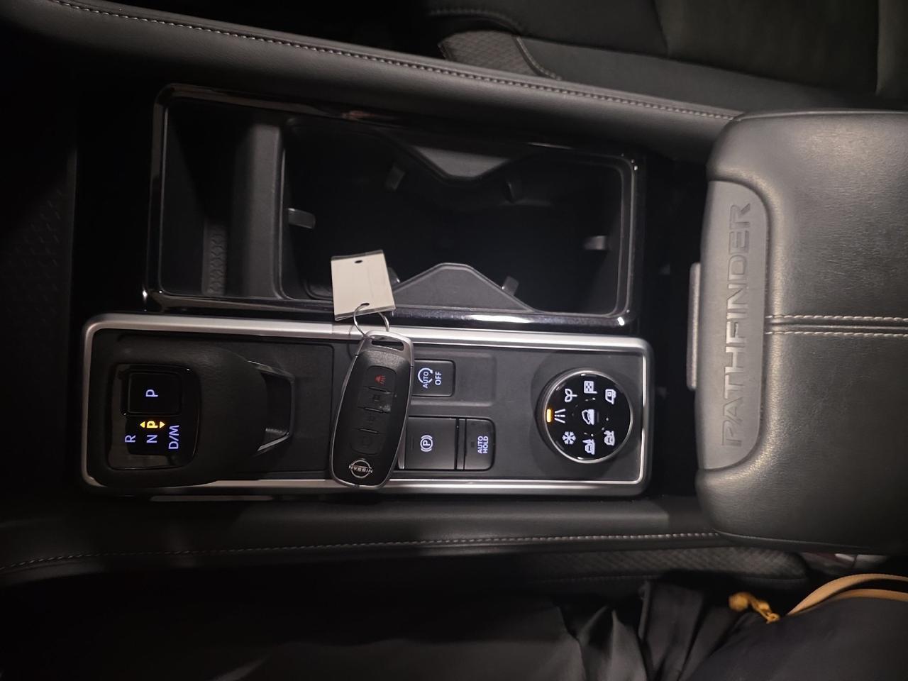 2024 Nissan Pathfinder SV Sand Lake NY