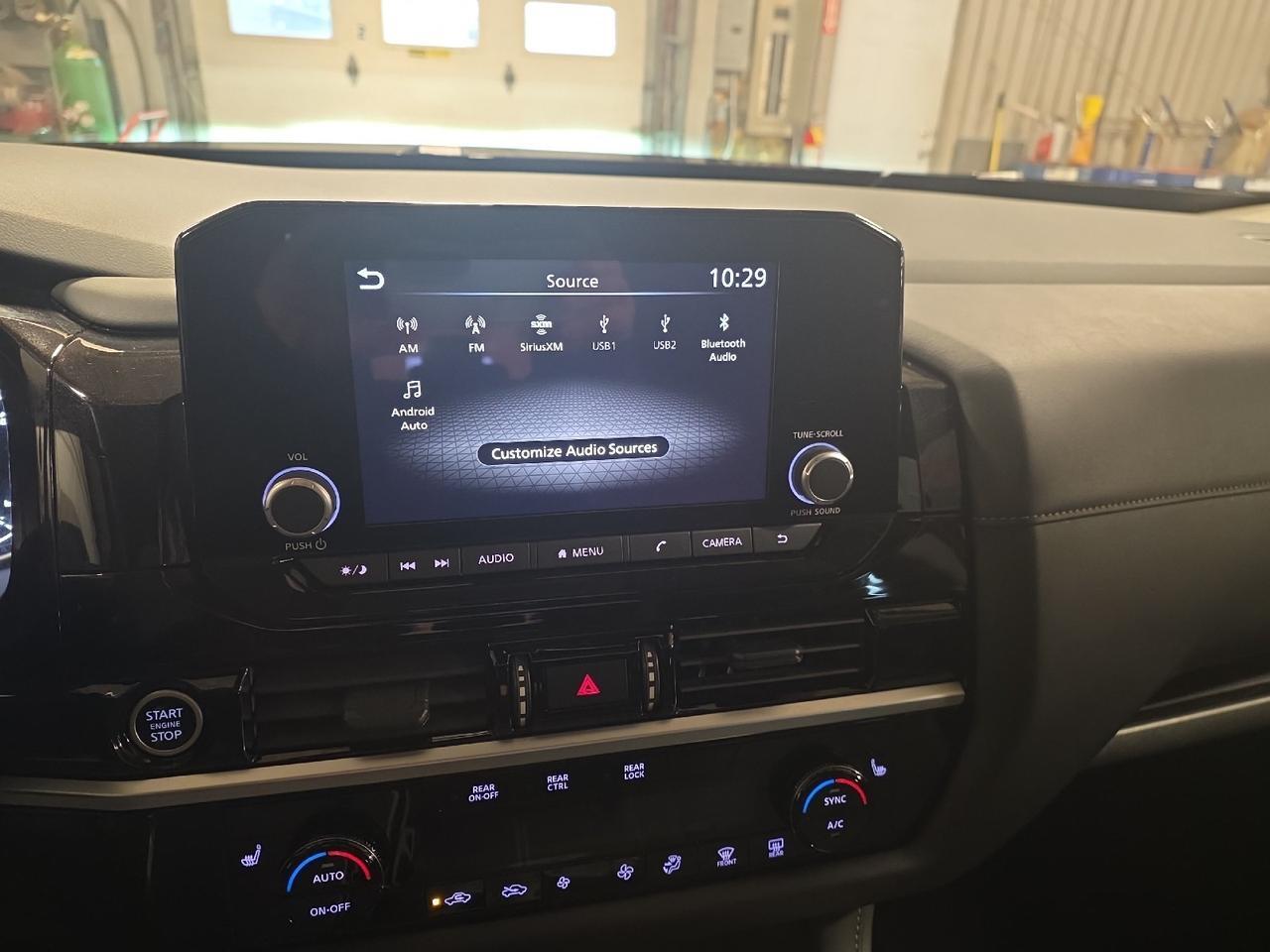 2024 Nissan Pathfinder SV Sand Lake NY