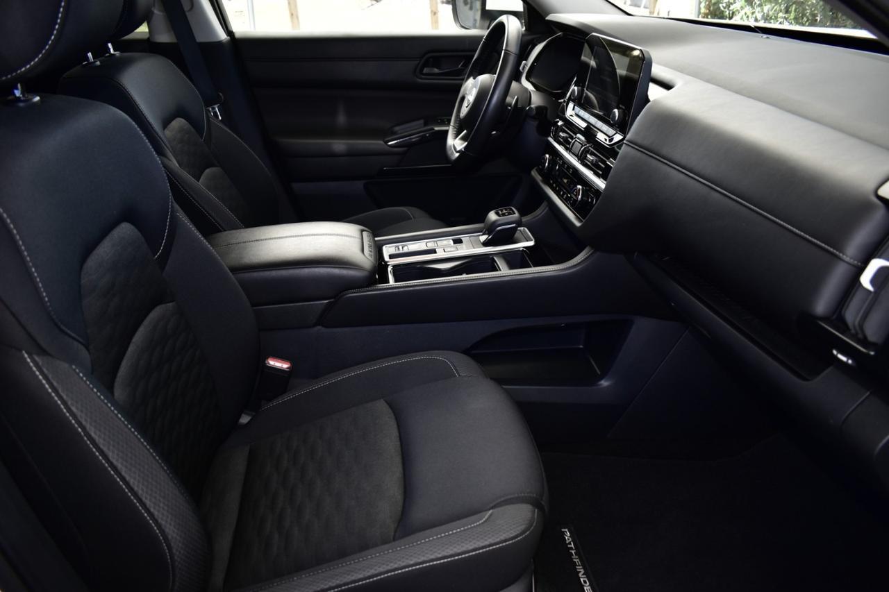 2024 Nissan Pathfinder SV Tampa FL