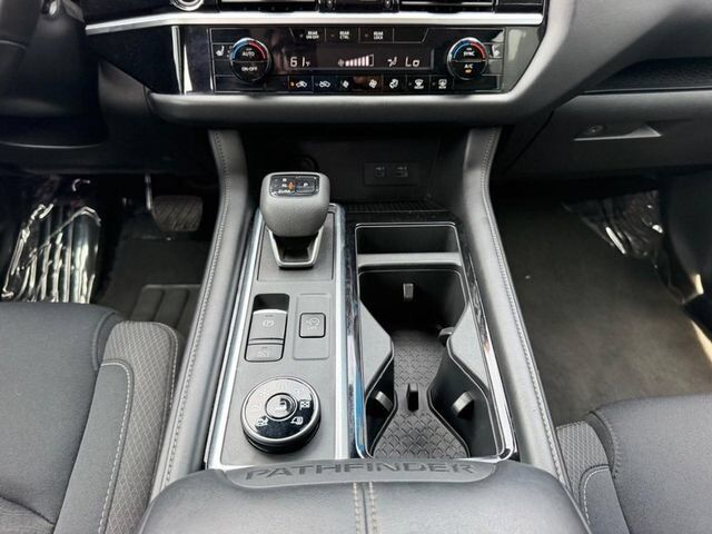 2024 Nissan Pathfinder SV Farmington MO
