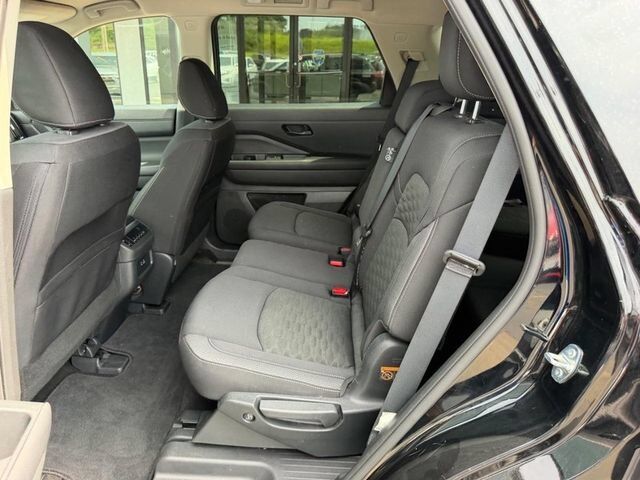 2024 Nissan Pathfinder SV Farmington MO