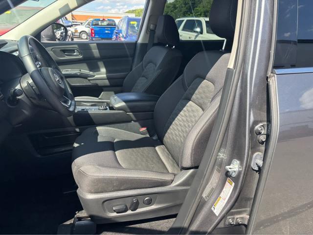2024 Nissan Pathfinder SV Fitchburg MA
