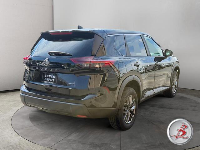 2024 Nissan Rogue S photo 2