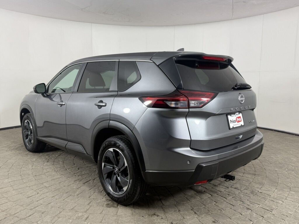2024 Nissan Rogue AWD SV Maumee OH