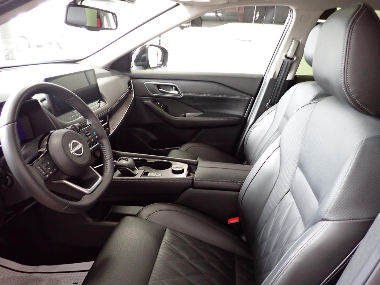 2024 Nissan Rogue Platinum AWD LEATHER SUNROOF Listowel ON
