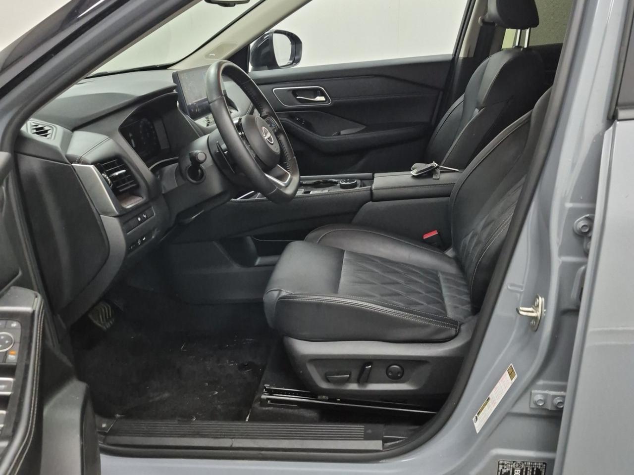 2024 Nissan Rogue Platinum HUD PANOROOF B.CAM MMRYSEAT NOACCIDENT Toronto ON