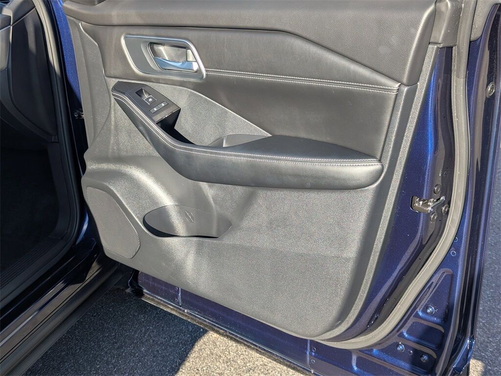 2024 Nissan Rogue Platinum Kennesaw GA