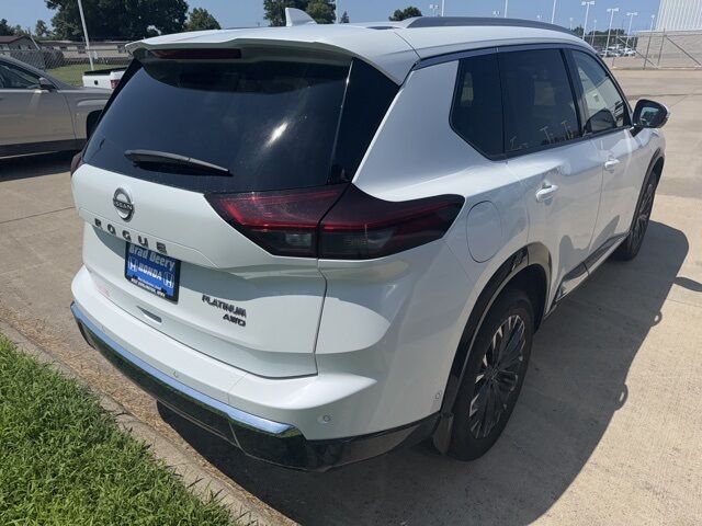 2024 Nissan Rogue Platinum West Burlington IA