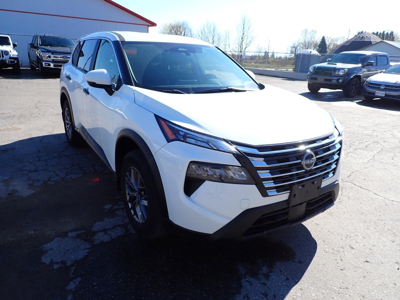2024 Nissan Rogue S AWD 4 DR