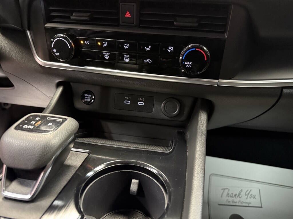 2024 Nissan Rogue S Royal Oak MI