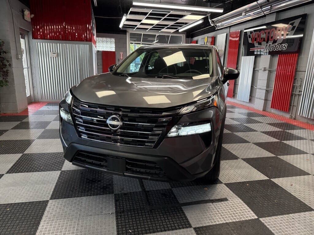 2024 Nissan Rogue S Royal Oak MI