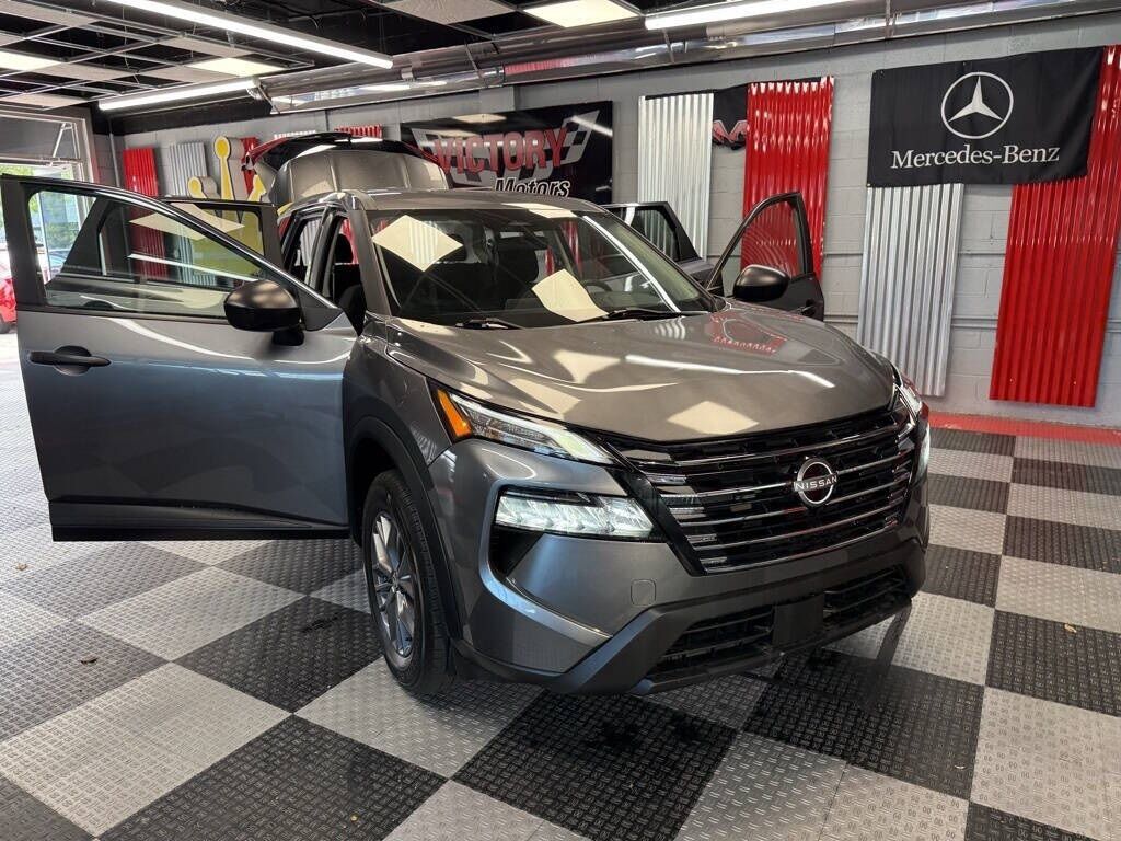 2024 Nissan Rogue S Royal Oak MI
