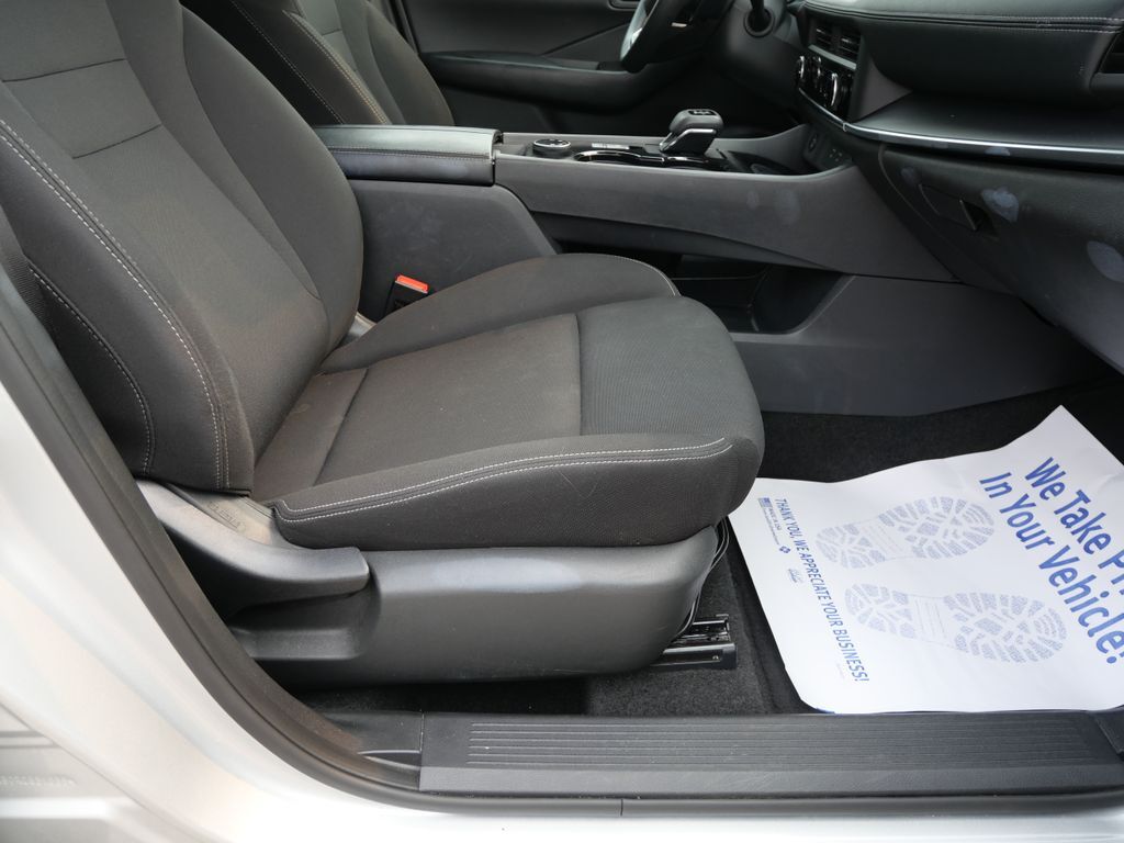 2024 Nissan Rogue S Mt Pleasant MI
