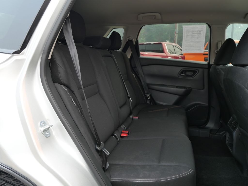 2024 Nissan Rogue S Mt Pleasant MI