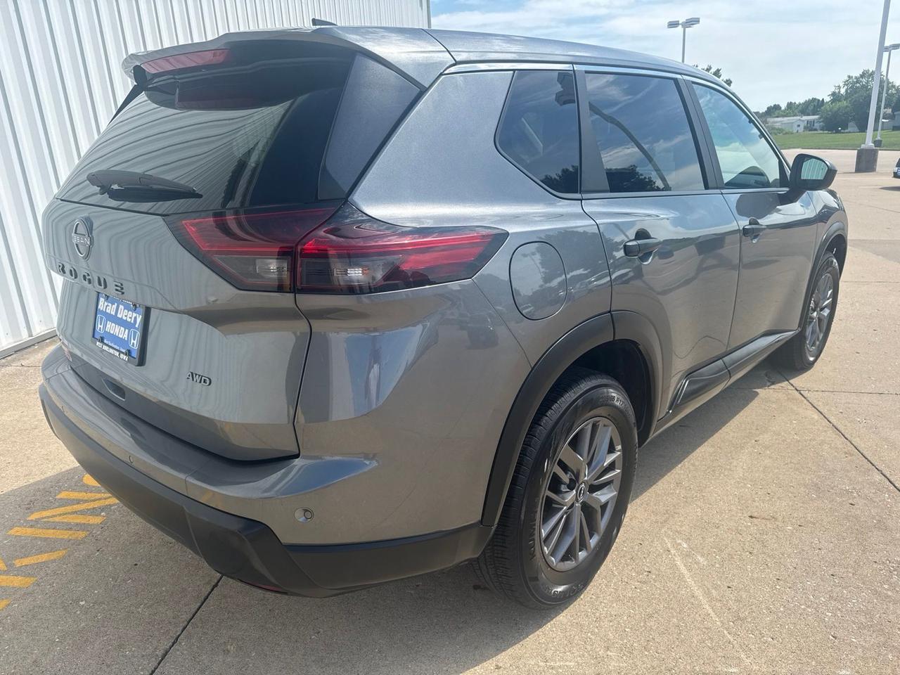 2024 Nissan Rogue S West Burlington IA