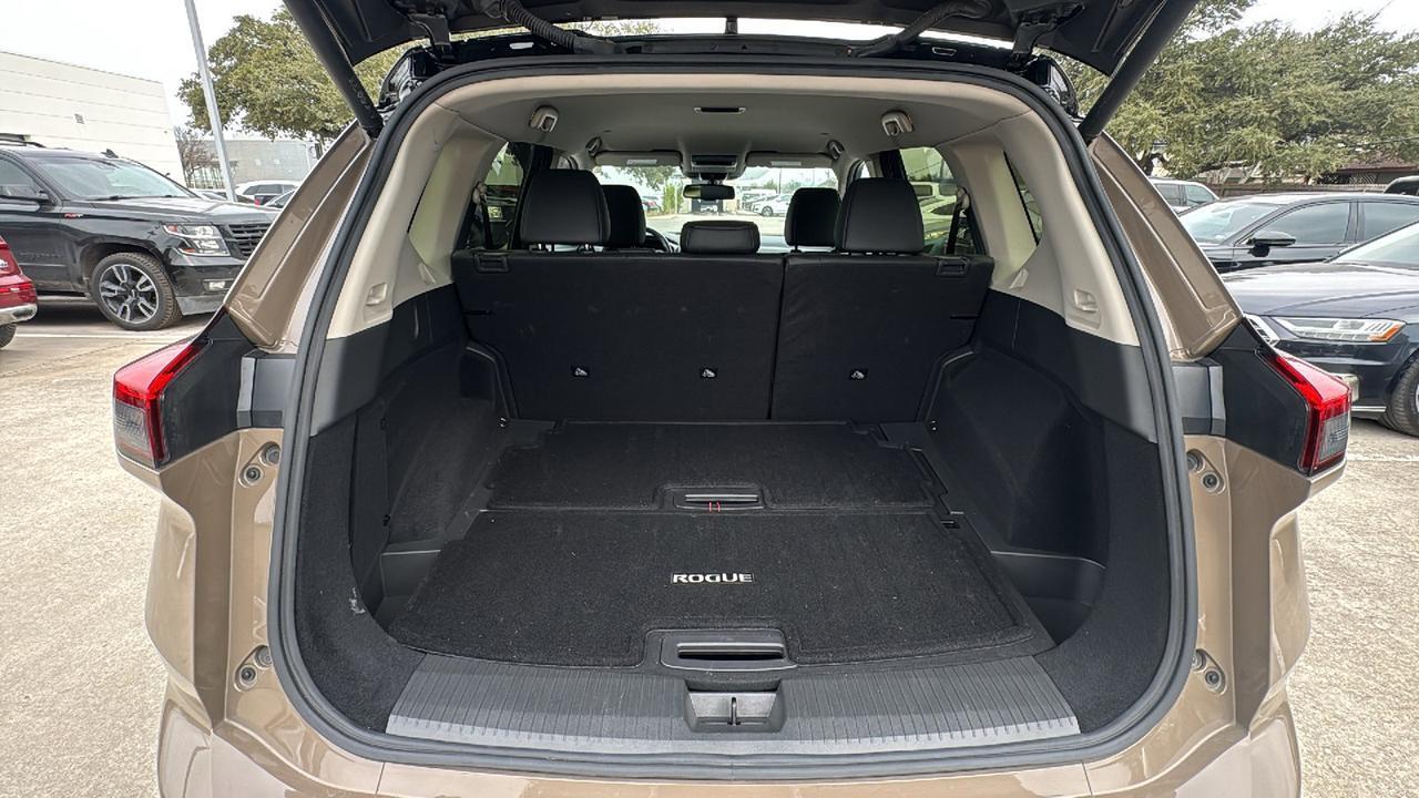 2024 Nissan Rogue SL  Selma TX