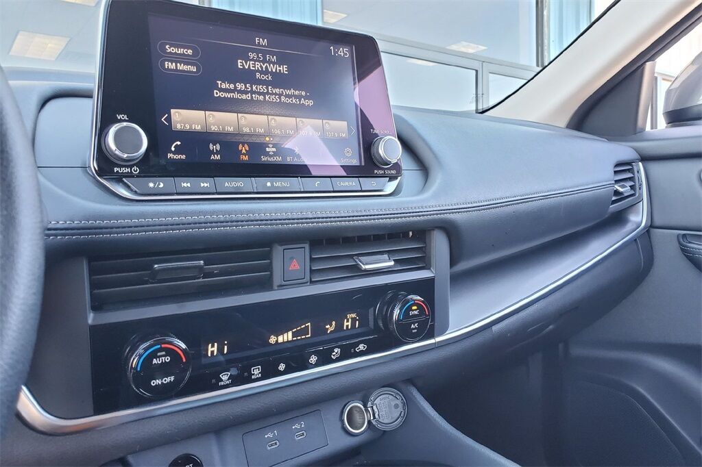 2024 Nissan Rogue SV Hondo TX