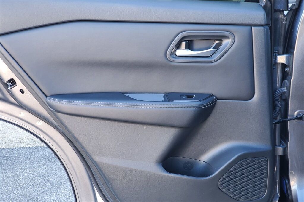 2024 Nissan Rogue SV Hondo TX