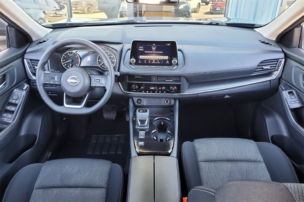 2024 Nissan Rogue SV Hondo TX