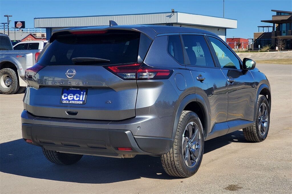 2024 Nissan Rogue SV Hondo TX