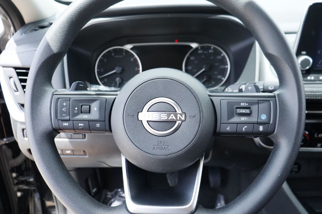 2024 Nissan Rogue SV Hondo TX