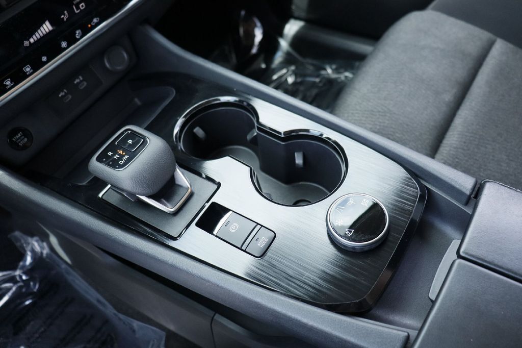 2024 Nissan Rogue SV Hondo TX