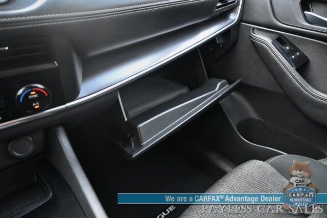 2024 Nissan Rogue SV / AWD / Auto Start / Power Premium Cloth Seats / Adaptive Cruise Control / Lane Departure & Blind Spot Alert / Apple CarPlay & Android Auto / Back Up Camera / Power Liftgate / 35 MPG / 1-Owner Anchorage AK