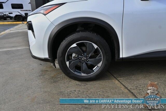 2024 Nissan Rogue SV / AWD / Auto Start / Pro Pilot Assist / Power Mirrors, Windows & Locks / Lane Departure & Blind Spot Alert / Apple CarPlay & Android Auto / Keyless Entry & Start / 35 MPG / 1-Owner Anchorage AK