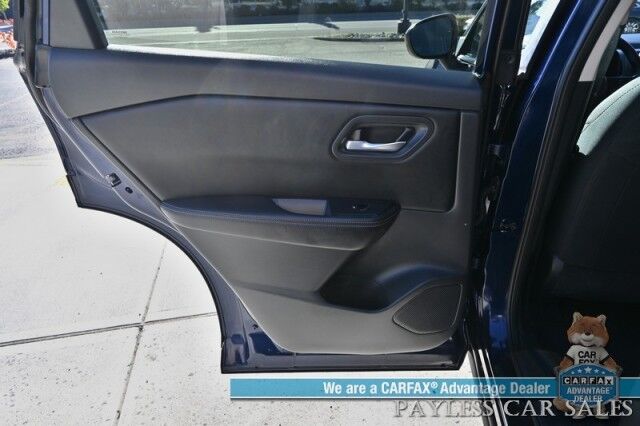 2024 Nissan Rogue SV / AWD / Auto Start / Pro Pilot Assist / Power Mirrors, Windows & Locks / Lane Departure & Blind Spot Alert / Apple CarPlay & Android Auto / Keyless Entry & Start / 35 MPG / 1-Owner Anchorage AK