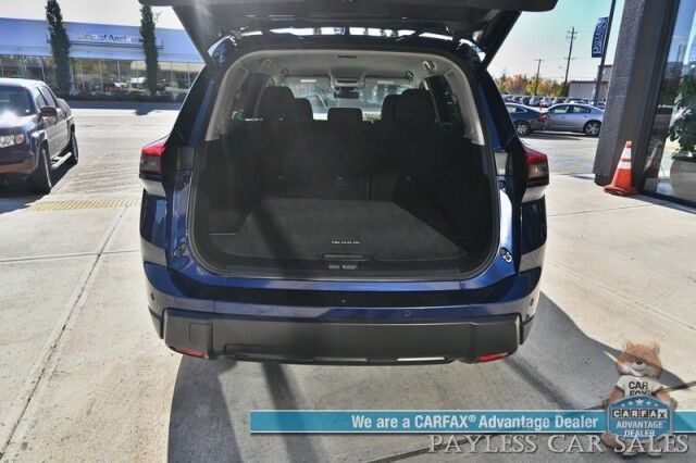 2024 Nissan Rogue SV / AWD / Auto Start / Pro Pilot Assist / Power Mirrors, Windows & Locks / Lane Departure & Blind Spot Alert / Apple CarPlay & Android Auto / Keyless Entry & Start / 35 MPG / 1-Owner Anchorage AK