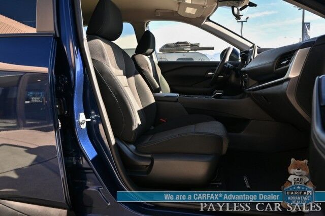 2024 Nissan Rogue SV / AWD / Auto Start / Pro Pilot Assist / Power Mirrors, Windows & Locks / Lane Departure & Blind Spot Alert / Apple CarPlay & Android Auto / Keyless Entry & Start / 35 MPG / 1-Owner Anchorage AK