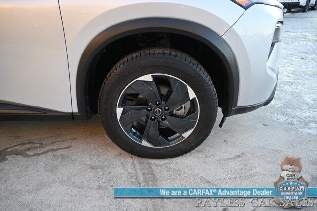 2024 Nissan Rogue SV / AWD / Auto Start / ProPilot Assist / Power Driver's Seat / Adaptive Cruise Control / Lane Departure & Blind Spot Alert / Apple CarPlay & Android Auto / Back Up Camera / Keyless Entry & Start / 35 MPG / 1-Owner Anchorage AK