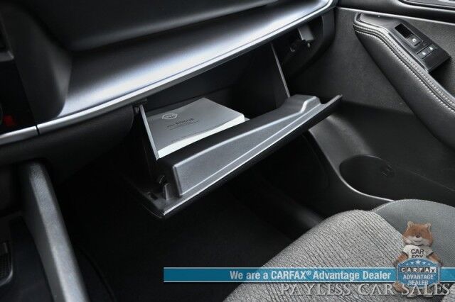 2024 Nissan Rogue SV / AWD / AutoStart / ProPilot Assist / Power Driver's Seat / Power Locks, Windows & Mirrors / Lane Departure & Blind Spot Alert / Apple CarPlay & Android Auto / Keyless Entry & Start / 35 MPG / 1-Owner Anchorage AK