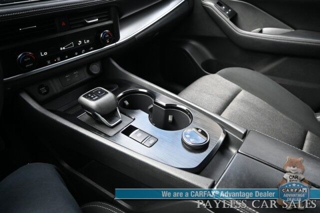 2024 Nissan Rogue SV / AWD / AutoStart / ProPilot Assist / Power Driver's Seat / Power Locks, Windows & Mirrors / Lane Departure & Blind Spot Alert / Apple CarPlay & Android Auto / Keyless Entry & Start / 35 MPG / 1-Owner Anchorage AK