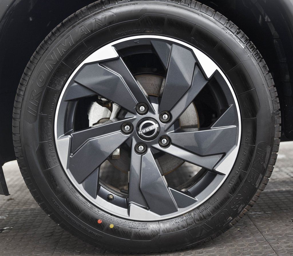 2024 Nissan Rogue SV Akron OH