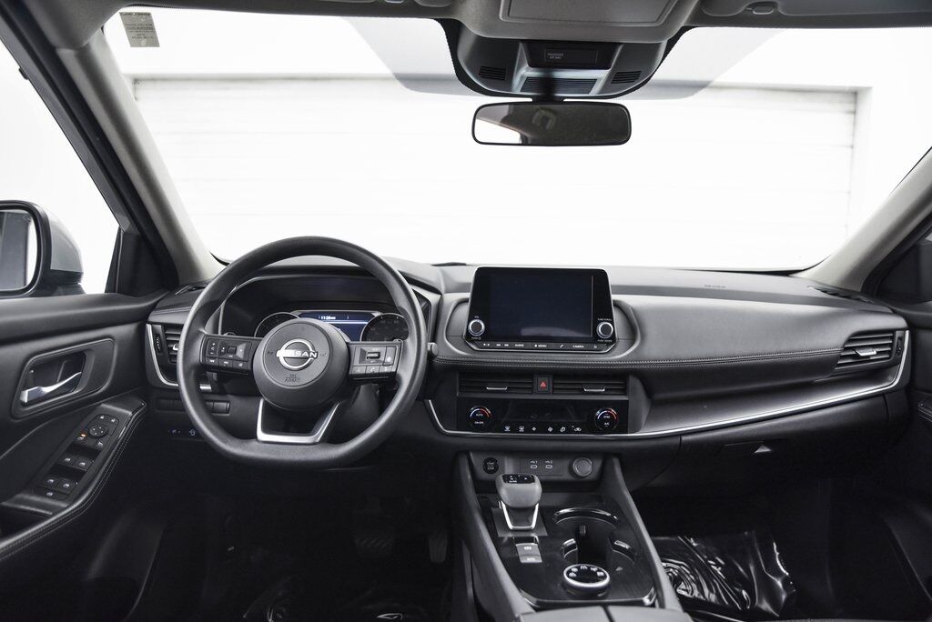 2024 Nissan Rogue SV Akron OH