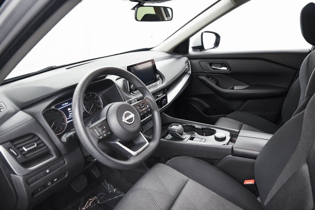 2024 Nissan Rogue SV Akron OH