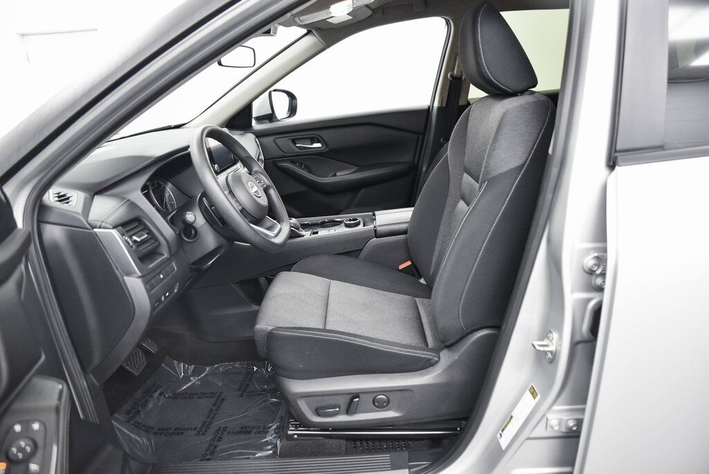 2024 Nissan Rogue SV Akron OH