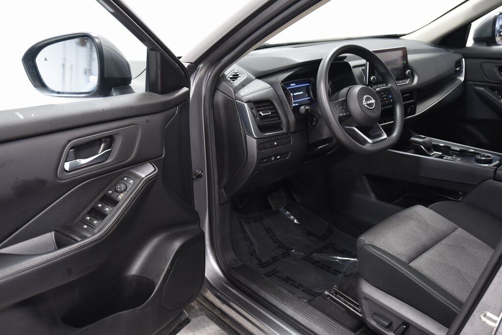 2024 Nissan Rogue SV Akron OH