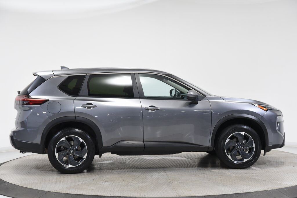 2024 Nissan Rogue SV Akron OH