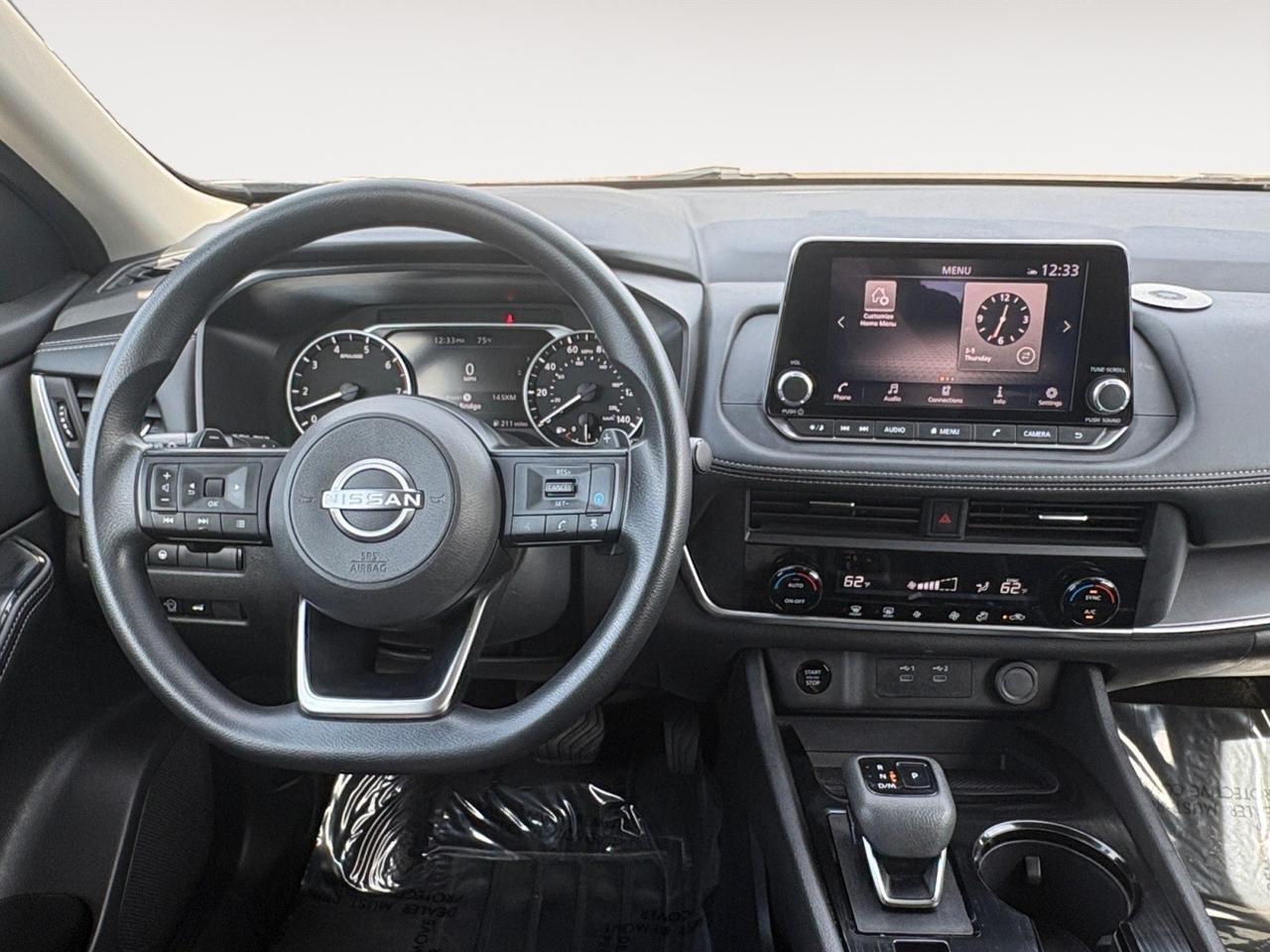 2024 Nissan Rogue SV, BLIND SPOT ALERT, FORWARD COLLISION ALERT, REAR CROSS TRAFFIC WARNING, HANDS FREE LIFTGATE, REMOTE START, HEATED SEATS, APPLE CARPLAY/ANDROID AUTO, ONLY 1 OWNER, CLEAN CARFAX, THIS NISSAN ROGUE HAS IT ALL!