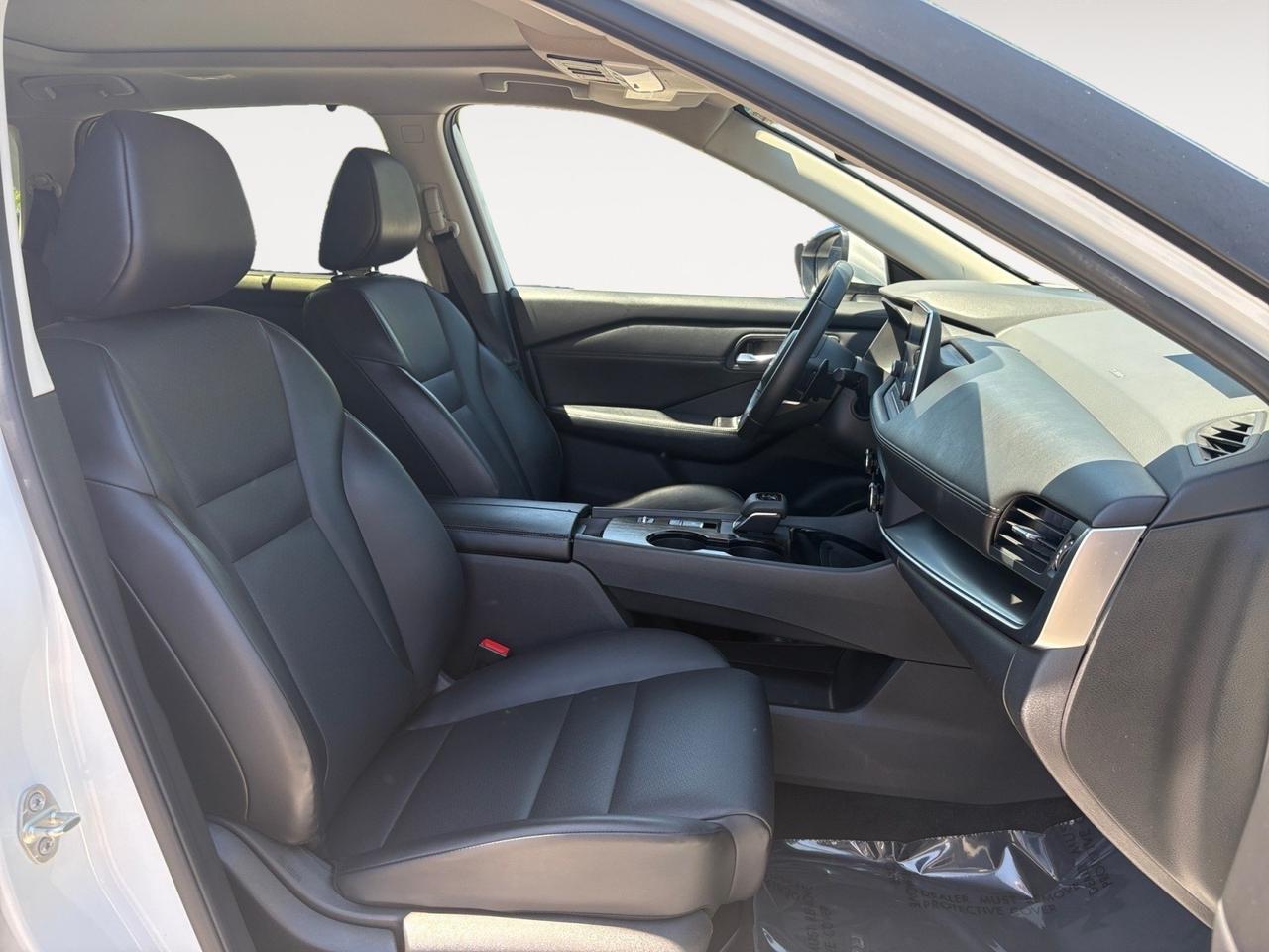2024 Nissan Rogue SV, BLIND SPOT ALERT, LANE KEEP ASSIST, PANORAMIC MOONROOF, APPLE CARPLAY/ANDROID AUTO, POWER LIFTAGTE, AUTO START/STOP, HEATED STEERING WHEEL & SEATS, ONLY 1 OWNER, RIDE THIS ROGUE ON THE ROAD! Virginia Beach VA