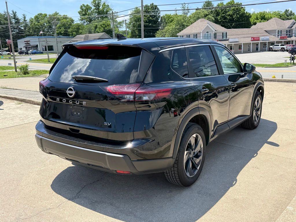 2024 Nissan Rogue SV Crestwood KY