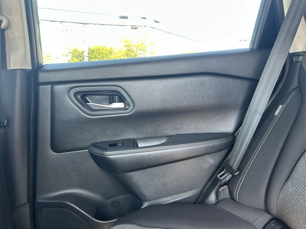 2024 Nissan Rogue SV Crestwood KY