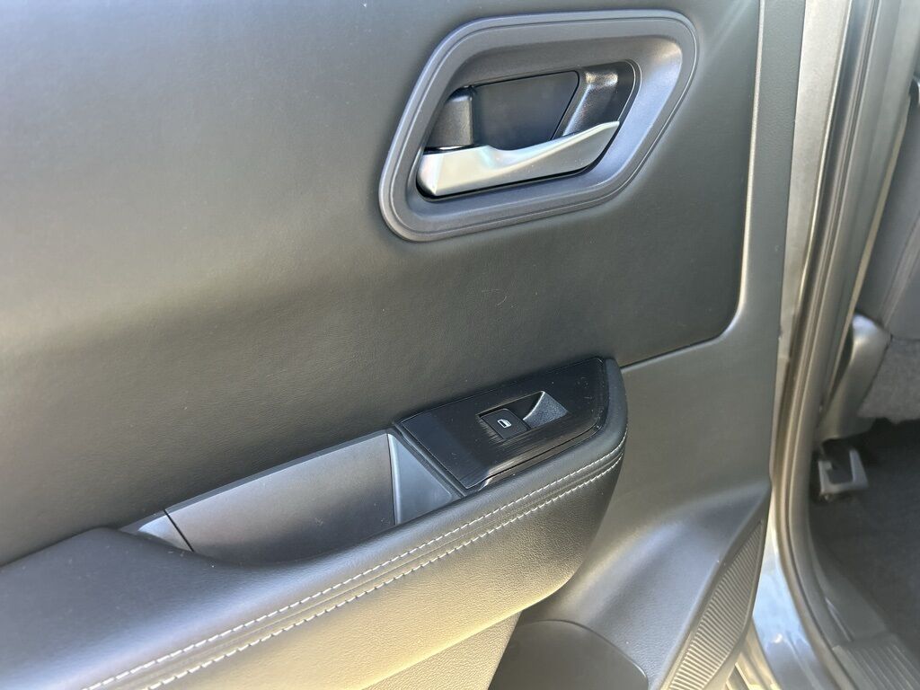 2024 Nissan Rogue SV Crestwood KY